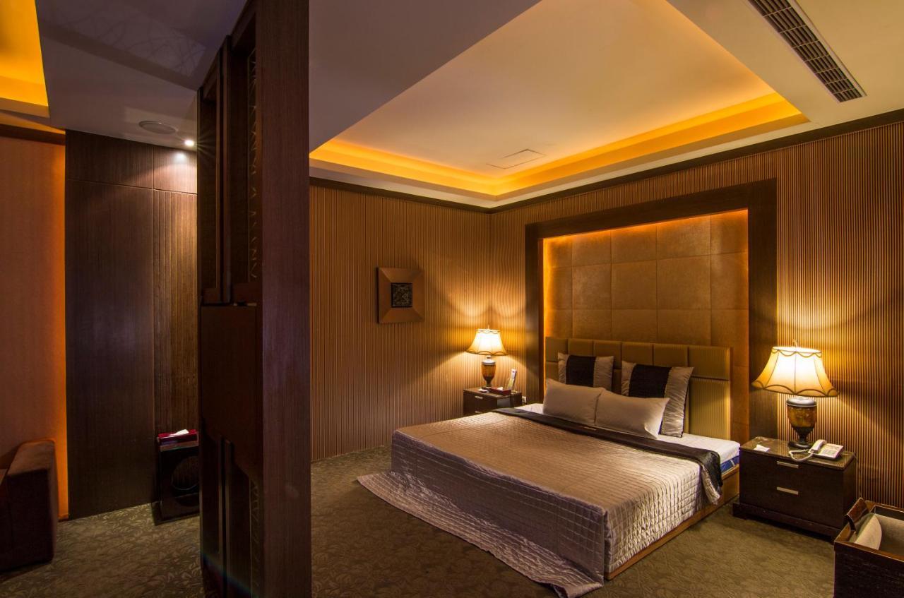 Gold Sand Motel Shulin Exterior photo