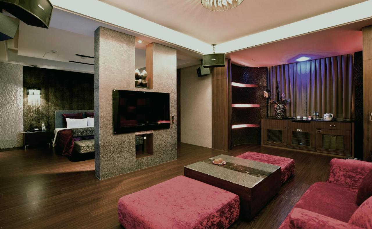 Gold Sand Motel Shulin Exterior photo